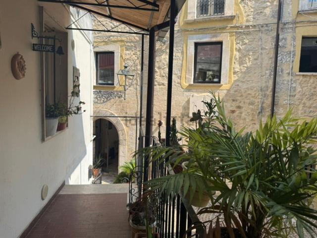 Villetta indipendente in vendita di 166 m² in Vicolo degli Amori