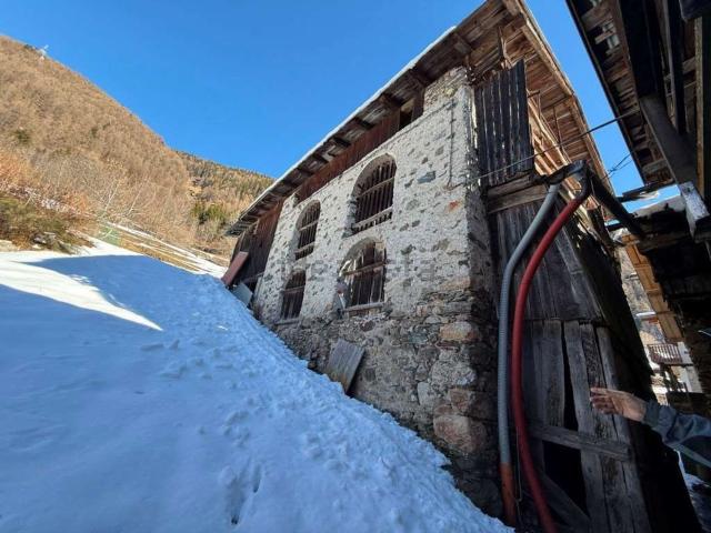 Villetta indipendente in vendita di 166 m² in Località Ceresé