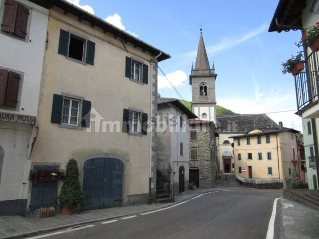 Villetta indipendente in vendita di 166 m² in Piazza Domenico Ricci, 19
