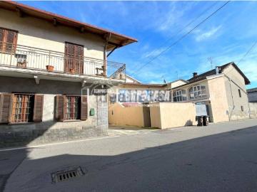 Villetta indipendente in vendita di 167 m² in Via Giuseppe Garibaldi