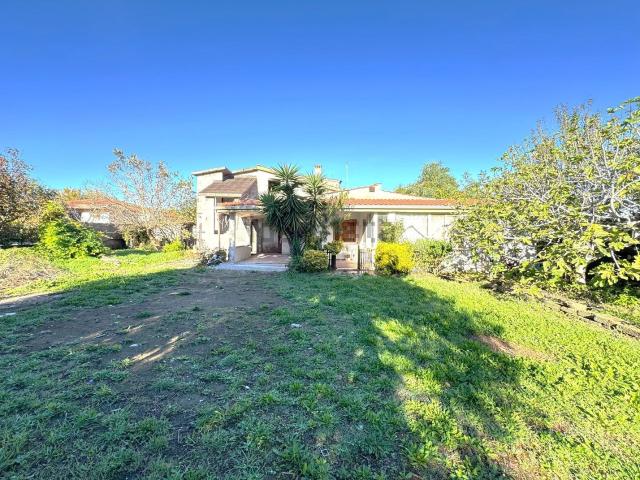 Villetta indipendente in vendita di 167 m² in Via Esino, 30