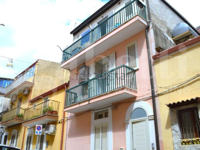 Villetta indipendente in vendita di 167 m² in Via Michele Pennavaria