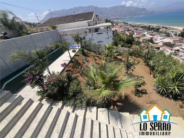 Case e ville in vendita di 168 m²