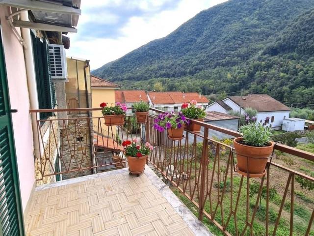 Villetta indipendente in vendita di 168 m² in Via Nazionale