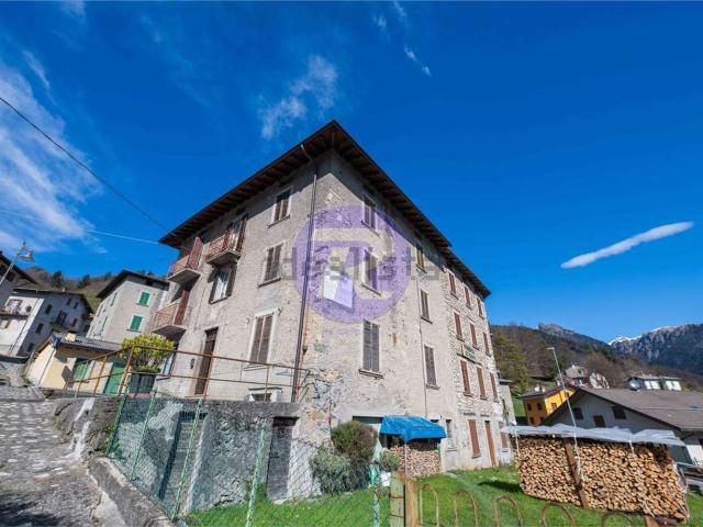Villetta indipendente in vendita di 169 m² in Via Carale, 22