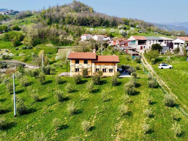 Villetta indipendente in vendita di 169 m² in Via Lazzaretti