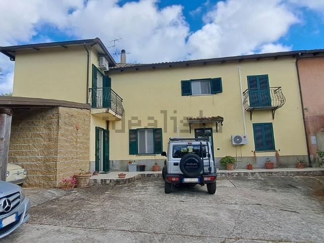 Villetta indipendente in vendita di 169 m² in Via Vasia