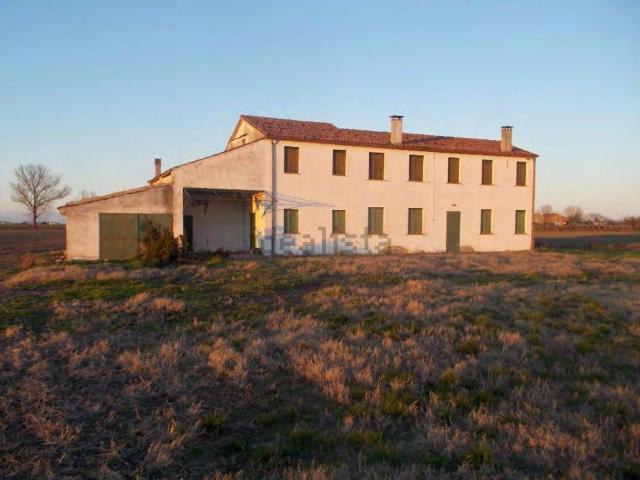 Villetta indipendente in vendita di 170000 m² in Via Nazionale, 7