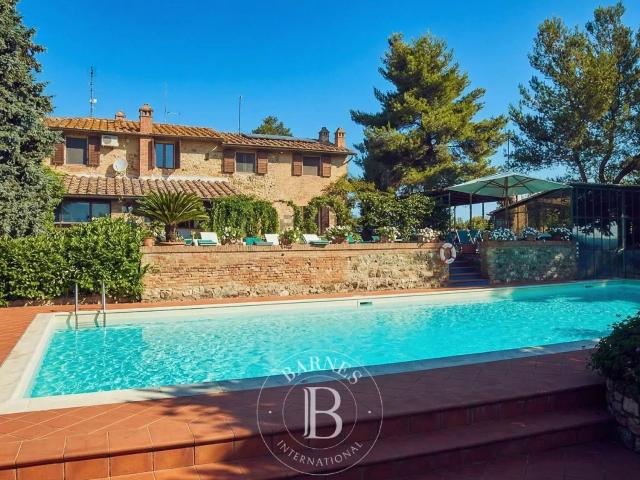 Villetta indipendente in vendita di 1700 m²