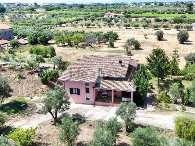 Villetta indipendente in vendita di 170 m²