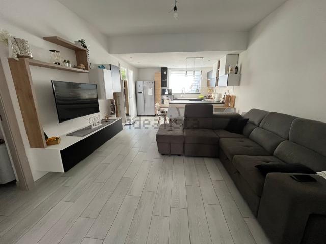 Villetta indipendente in vendita di 170 m² in Via Cavour, 18
