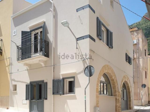 Villetta indipendente in vendita di 170 m² in Via Cascio, 8