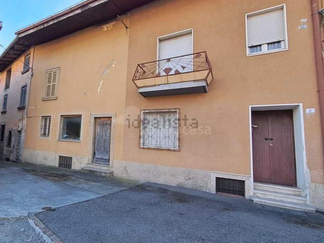 Villetta indipendente in vendita di 170 m² in Via Chiesa, 8