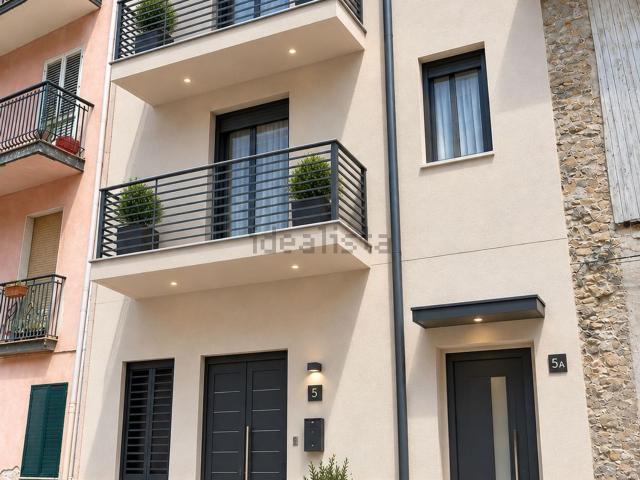 Villetta indipendente in vendita di 170 m² in Via Croce Milia, 5