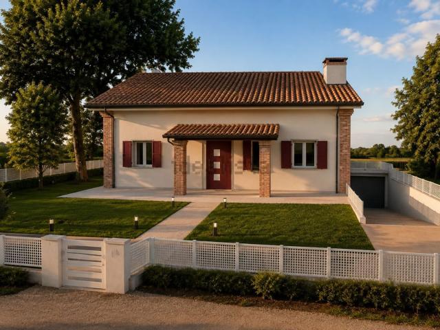 Villetta indipendente in vendita di 340 m² in Via Arcade