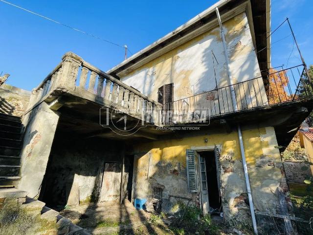 Villetta indipendente in vendita di 170 m² in Via Asti
