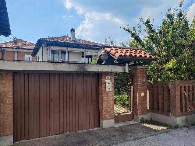Villetta indipendente in vendita di 170 m² in Via Galileo Ferraris, 18