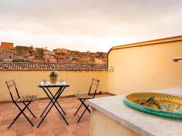 Villetta indipendente in vendita di 170 m² in Via Garibaldi