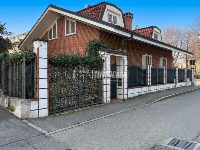 Villetta indipendente in vendita di 170 m² in Via Giuseppe Garibaldi