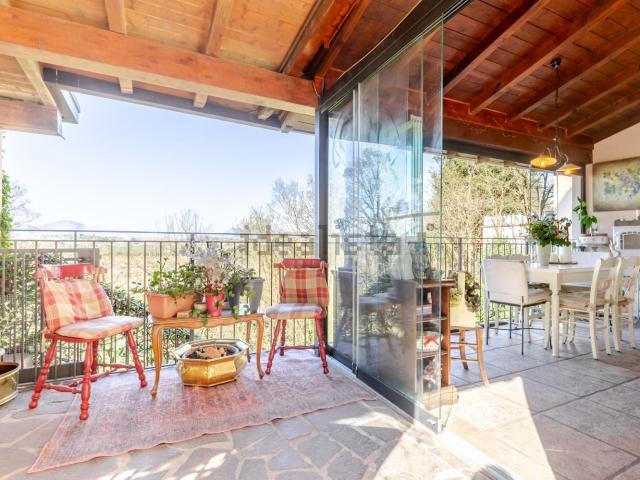 Villetta indipendente in vendita di 170 m² in Via dei Martiri, 30