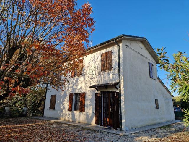 Villetta indipendente in vendita di 170 m² in Via del Sostegno