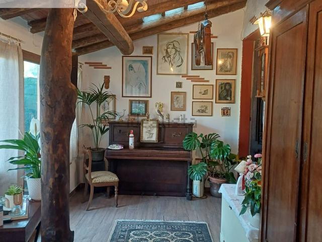 Villetta indipendente in vendita di 170 m² in Via della Gronda, 100
