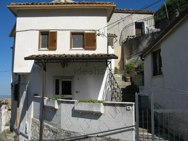 Villetta indipendente in vendita di 170 m² in Via Fontana