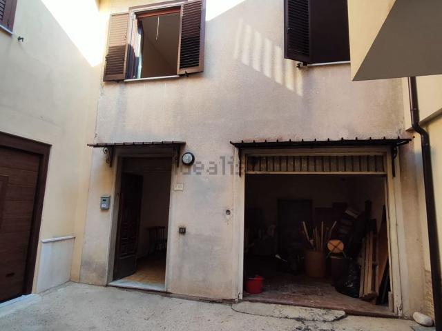 Villetta indipendente in vendita di 170 m² in Via Fontanelle, 93