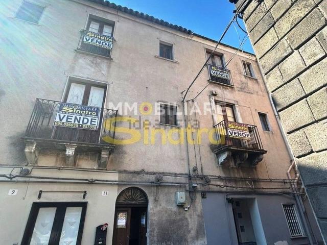 Villetta indipendente in vendita di 170 m² in Via Falconieri, 11