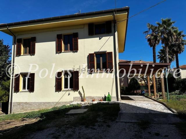 Villetta indipendente in vendita di 170 m² in Via Luigi Fontana, 16