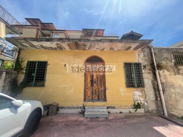 Villetta indipendente in vendita di 170 m² in Via Nino Bixio, 24