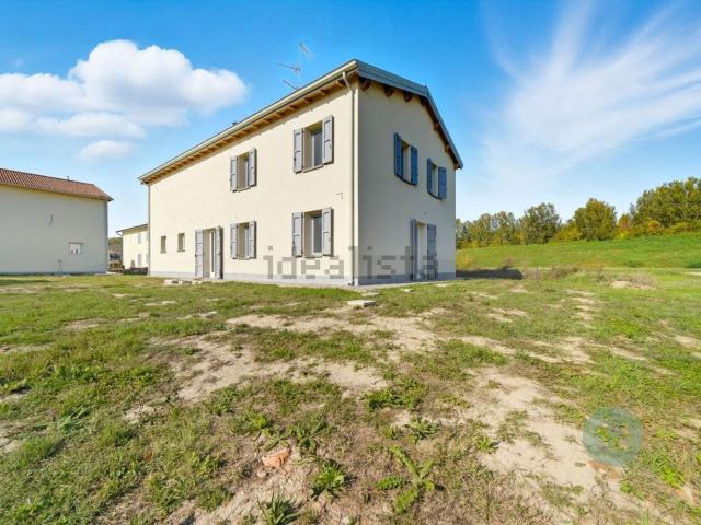 Villetta indipendente in vendita di 170 m² in Via Sott&apos Argine Motta, 63