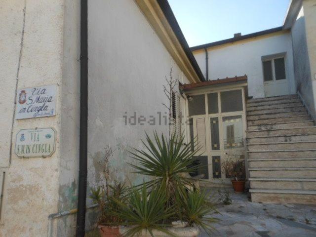 Villetta indipendente in vendita di 170 m² in Via San Maria in Cingla