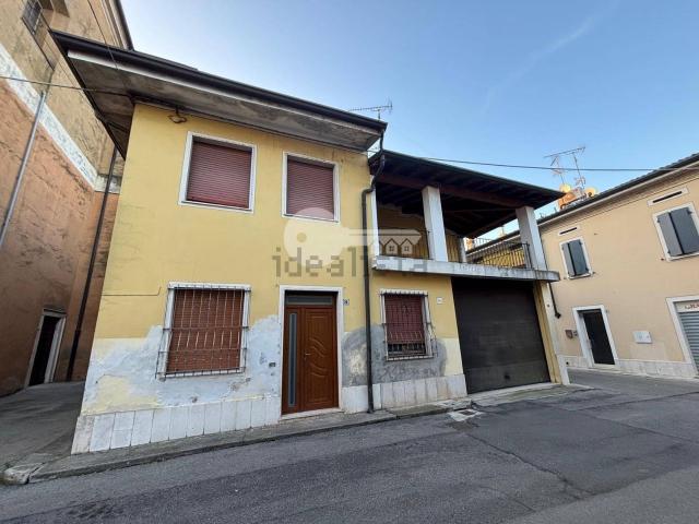 Villetta indipendente in vendita di 170 m² in Via San Rocco, 5