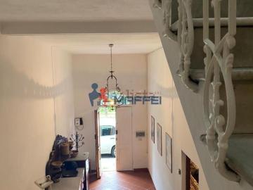 Villetta indipendente in vendita di 170 m² in Via Sant&apos  Antonio M. Pucci