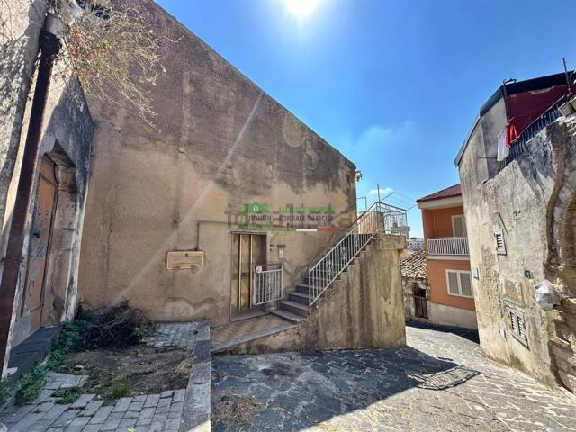 Villetta indipendente in vendita di 170 m² in Via Siracusa