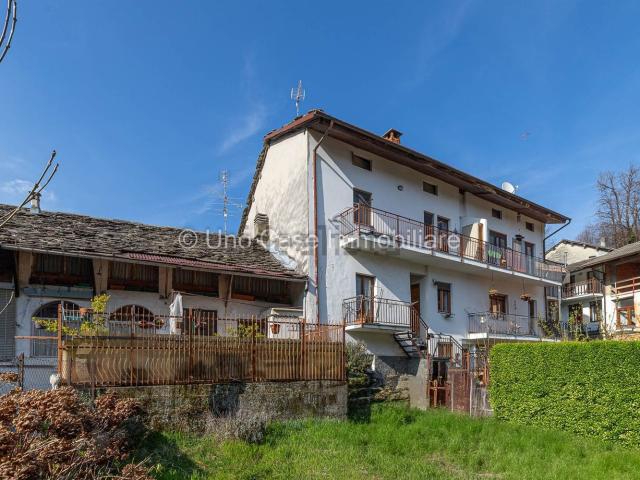 Villetta indipendente in vendita di 170 m² in Via Roma, 37