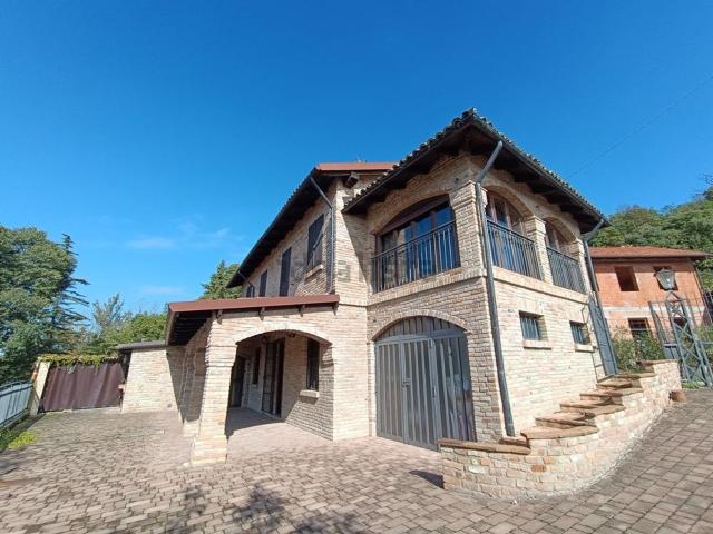 Villetta indipendente in vendita di 170 m² in Via Terfangato, 26