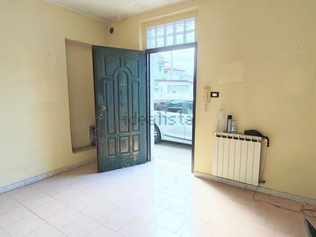 Villetta indipendente in vendita di 170 m² in Via Tiburtina Valeria, 327