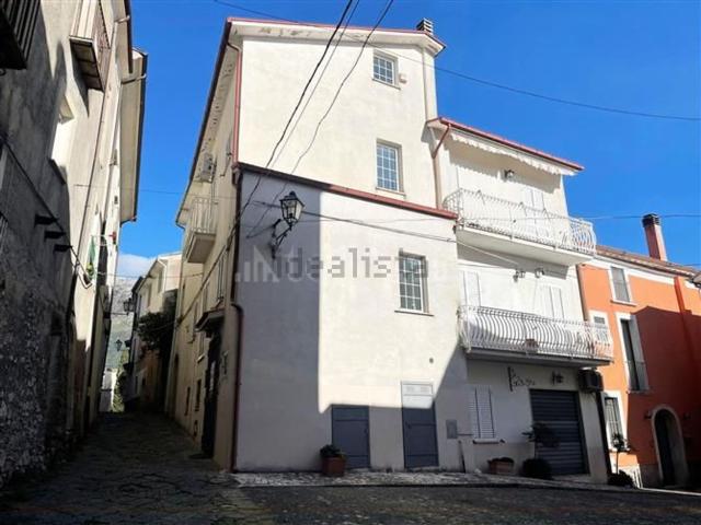 Villetta indipendente in vendita di 170 m² in Via Trocchio