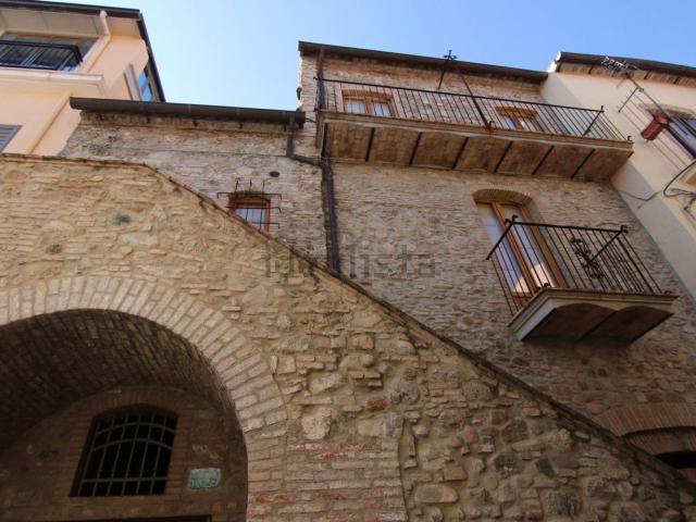 Villetta indipendente in vendita di 170 m² in Via Vittorio Emanuele III, 43