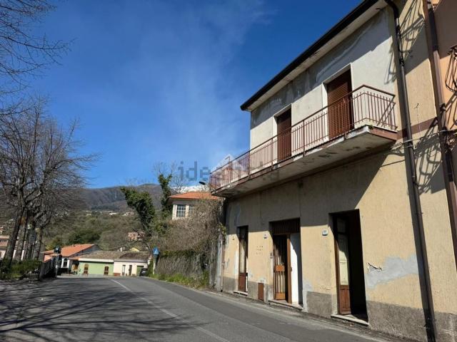 Villetta indipendente in vendita di 170 m² in Via Zafferana Milo, 156