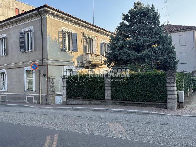 Villetta indipendente in vendita di 170 m² in Viale Ottavio Marchino