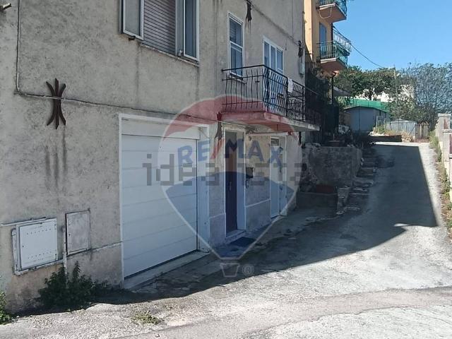 Villetta indipendente in vendita di 170 m² in Viale Roma, 23