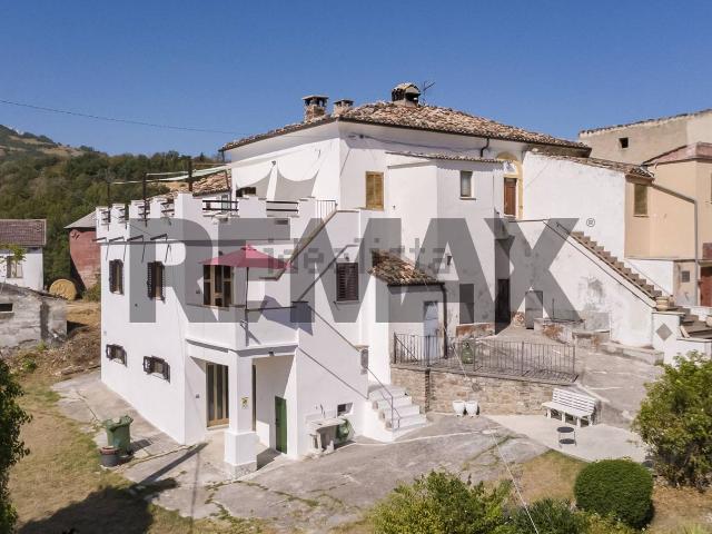Villetta indipendente in vendita di 170 m² in Contrada Trofigno, 11