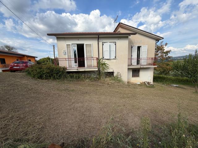 Villetta indipendente in vendita di 170 m² in Contrada San Pietro Abbagnara, 5