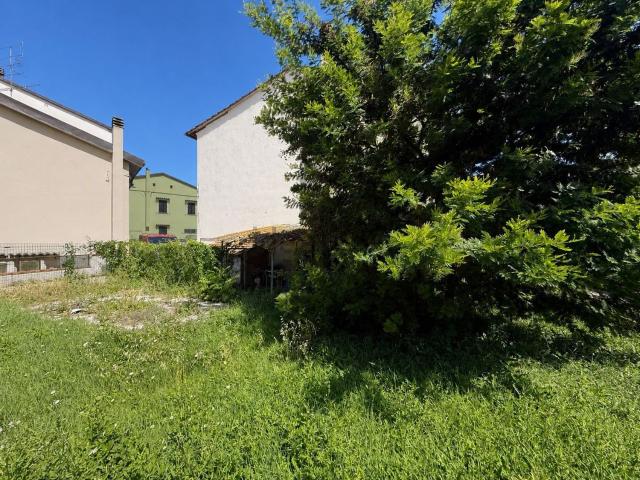 Villetta indipendente in vendita di 170 m² in Piazza Angiolo Michelucci