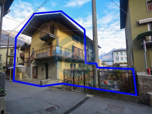 Villetta indipendente in vendita di 171 m² in Via Chievo