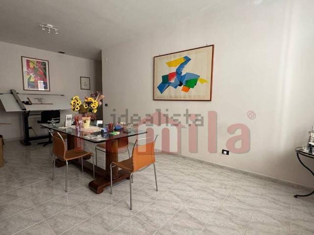 Villetta indipendente in vendita di 171 m² in Via Onorevole Boccieri
