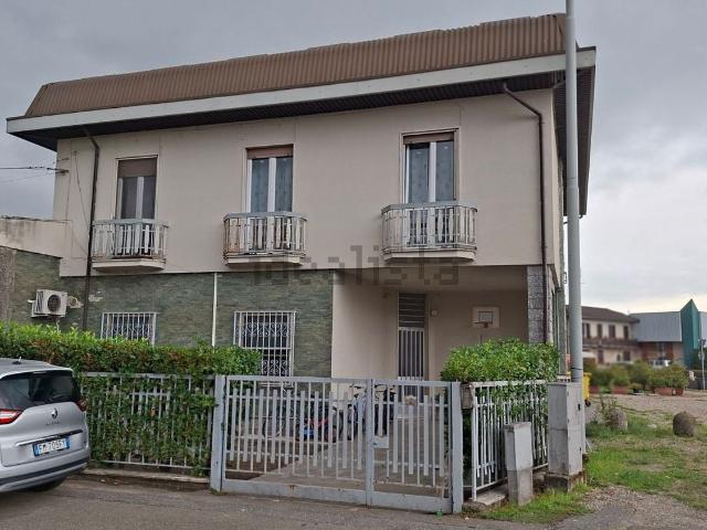 Villetta indipendente in vendita di 171 m² in Via Leonardo Da Vinci